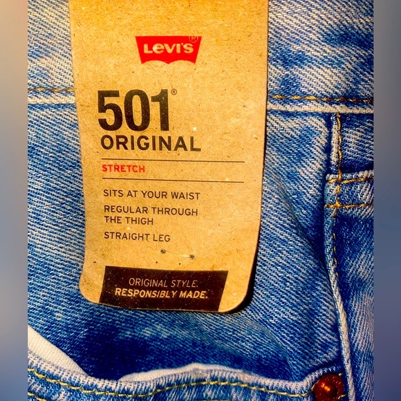 NWT Men’s button, Strength Distressed Jeans, Levis’s 501 Originals, Size 36X32 - Picture 4 of 10
